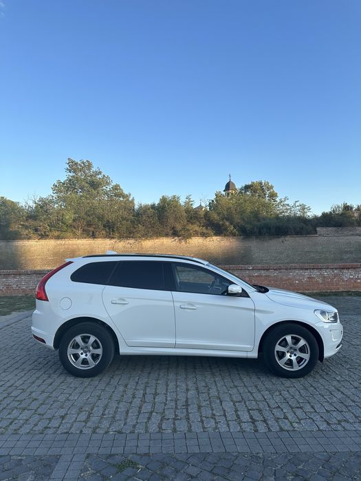 VOLVO XC60 2016 — imagine 5