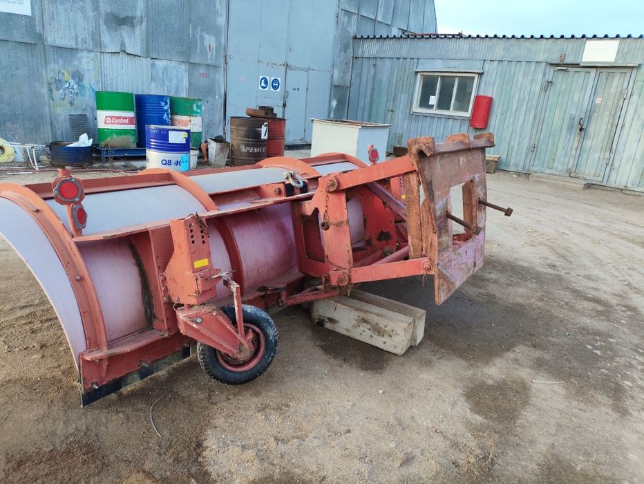 Снегоуборочной ковш