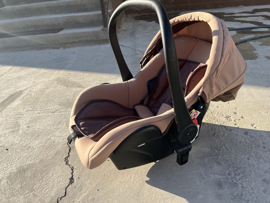 Продам коляску с автолюлькой 3 в 1