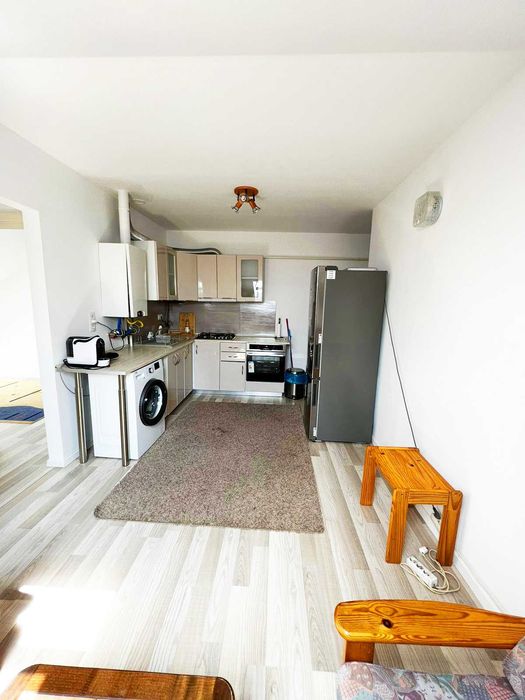 Închiriez apartament 3 camere, semidecomandat, Valea Lupului