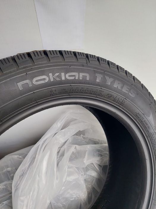 Шины Nokian 215/55/17