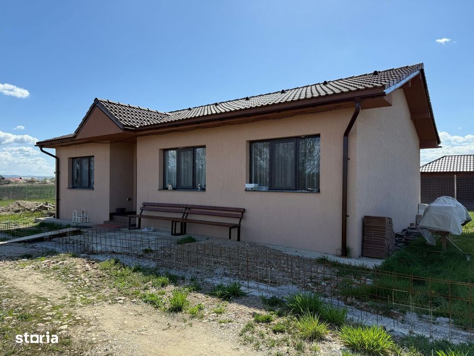 Catalina – Casa noua de vanzare, 500 mp de teren