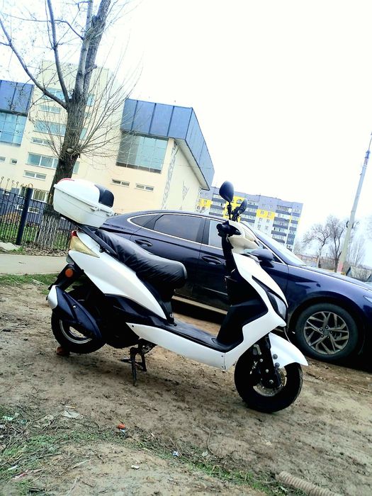 Продам срочно скутер