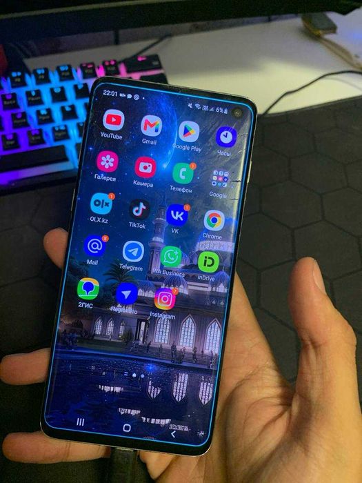 Samsung s10 + Зарядка