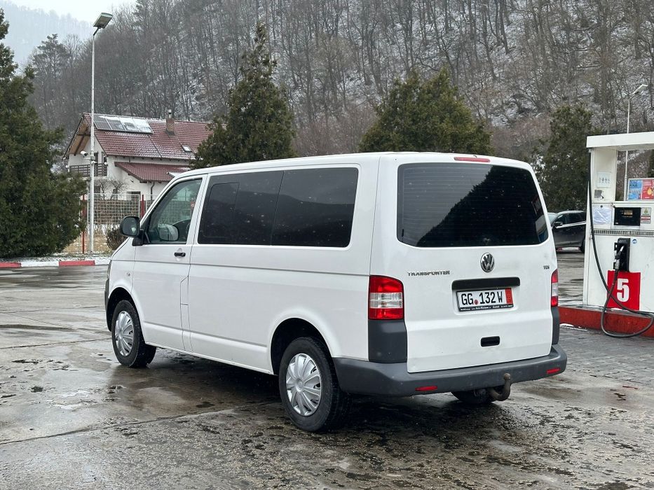 Volkswagen T5 9 locuri/ 2012/ 2.0TDI 102PS