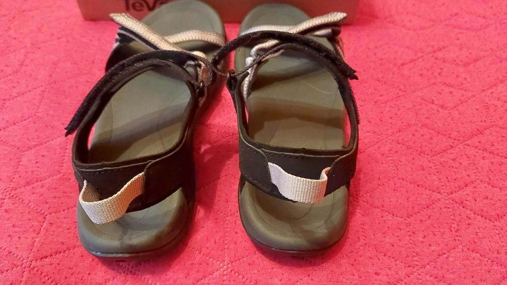 Нови дамски туристически сандали TEVA VERRA, размер 37