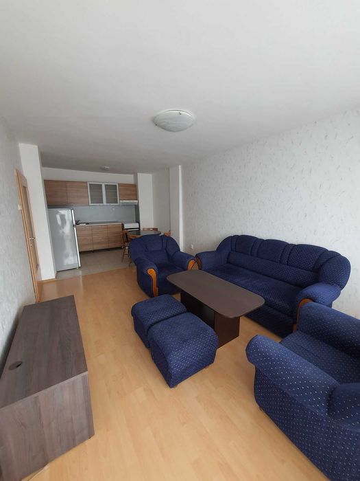 Продавам Мека Мебел - голям диван,2 броя фотьойли и 2 броя табуретки в цвят тъмносин
