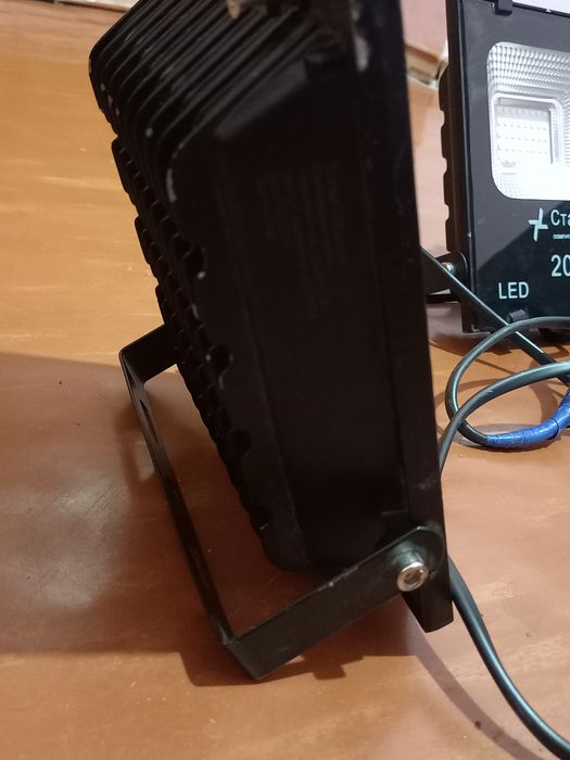 Прожектор. 3шт. Светодиодные. СТАЛКЕР 20W