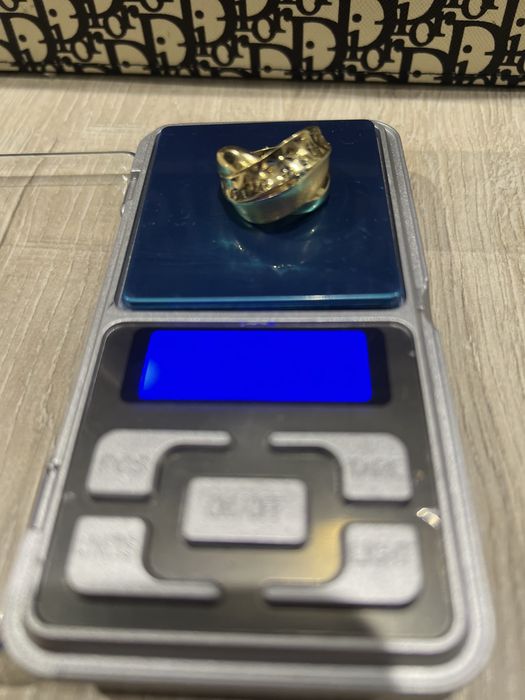 Tilla uzuk 585 sotiladi