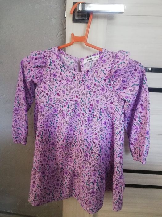 Детская одежда на девочку.