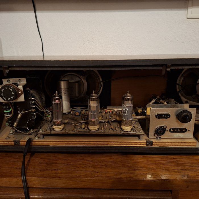 Amplificator pe lămpi Philips