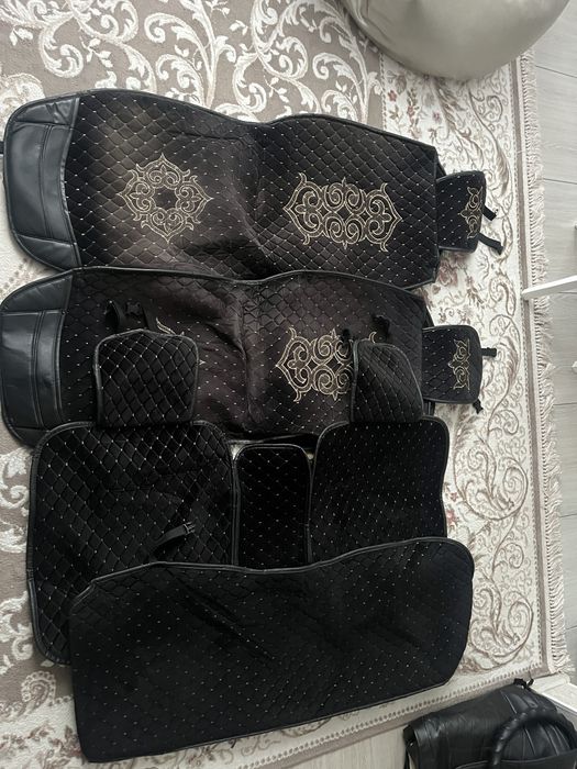 Чехлы на автомобиль универсальные