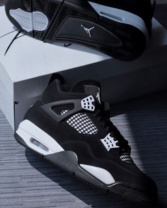Air Jordan 4 Calitative