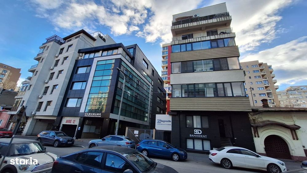 Obor Avrig - parc metrou piață hală mall