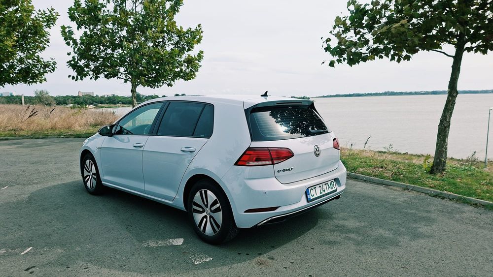 VOLKSWAGEN e-Golf 2018 — imagine 4