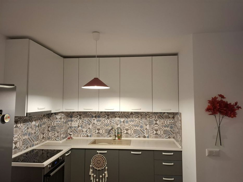Închiriez apartament