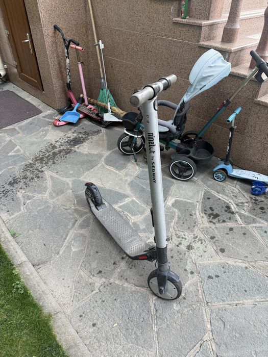 Срочно продаю электронный самокат
