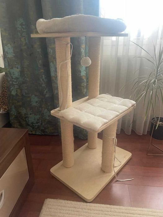 Ansamblu catarat pisici si zgariat