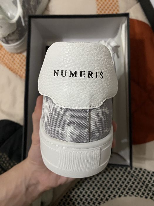 Adidasi numeris