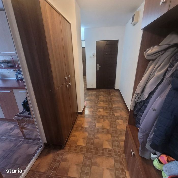 De vanzare apartament cu 4 camere Bld Grivitei