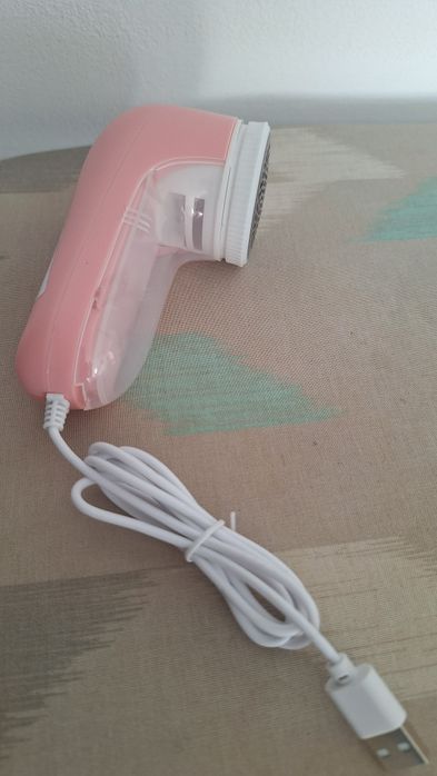 Vând aparat pentru scame