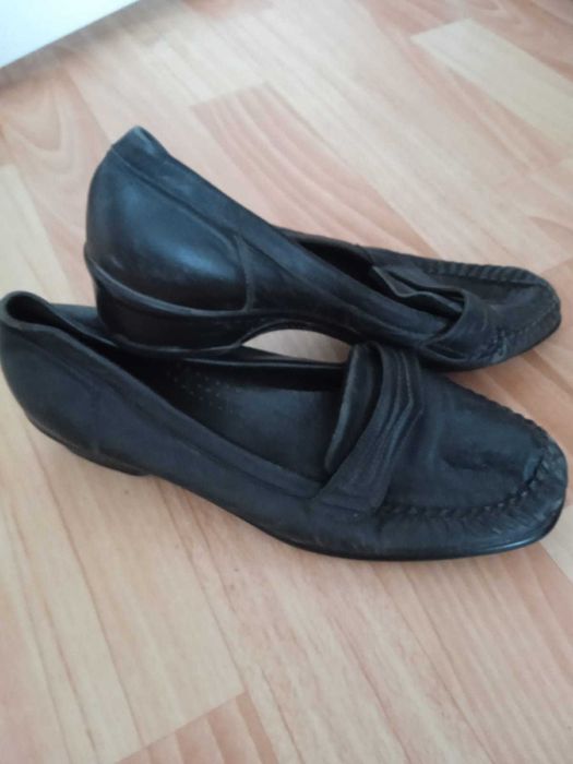 Босоножки 39 разм  и туфли 40 разм