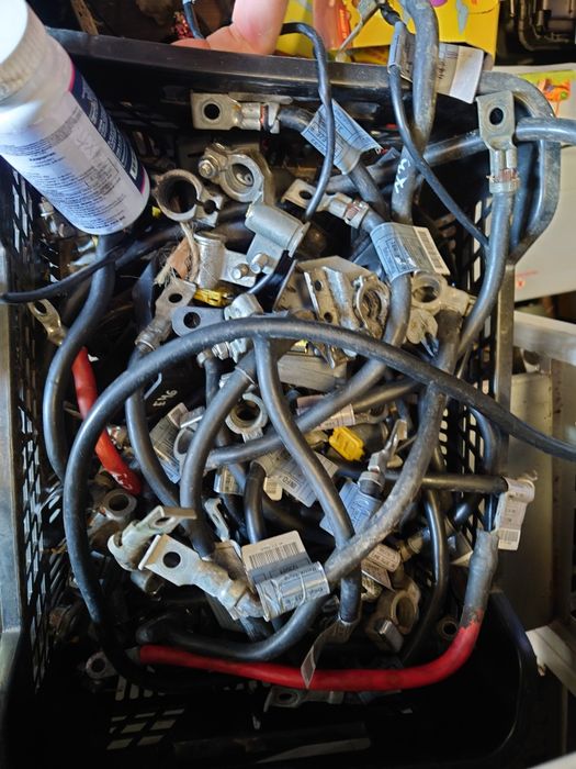 Бмв клема пиропатрон болт плюс минус минусова клема плюсова bmw **