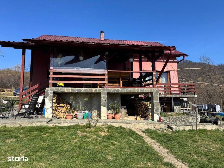 Casa de vanzare, 134 mp, teren 1300 mp, zona Vest