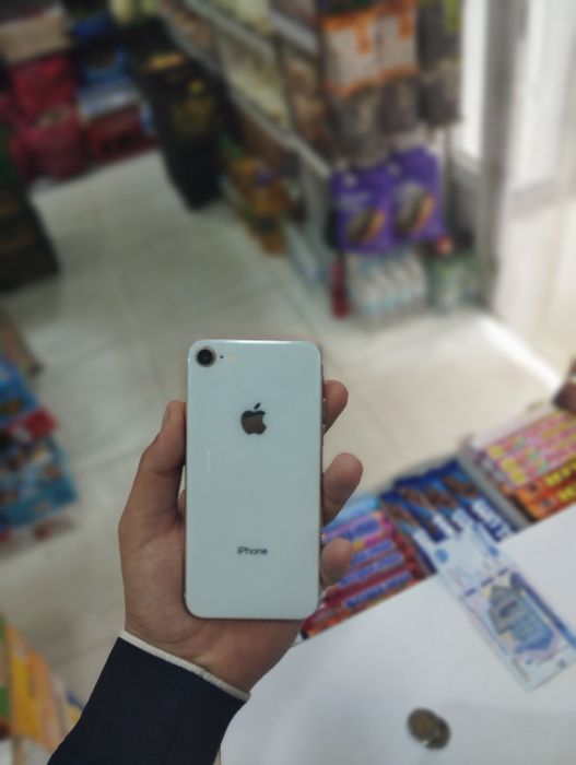 Iphone 8 radnoy aparat