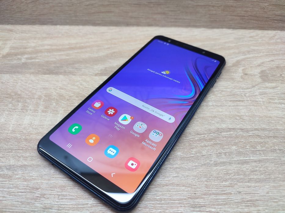 Samsung Galaxy A7 (2018) 64GB 4GB RAM Blue IMPECABIL oferta 299 lei