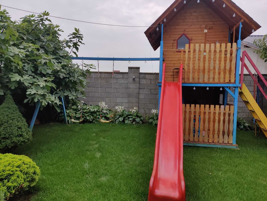 Vand casuta de copii