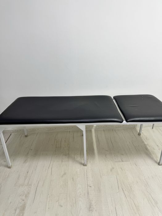 Продаю прочные кушетки