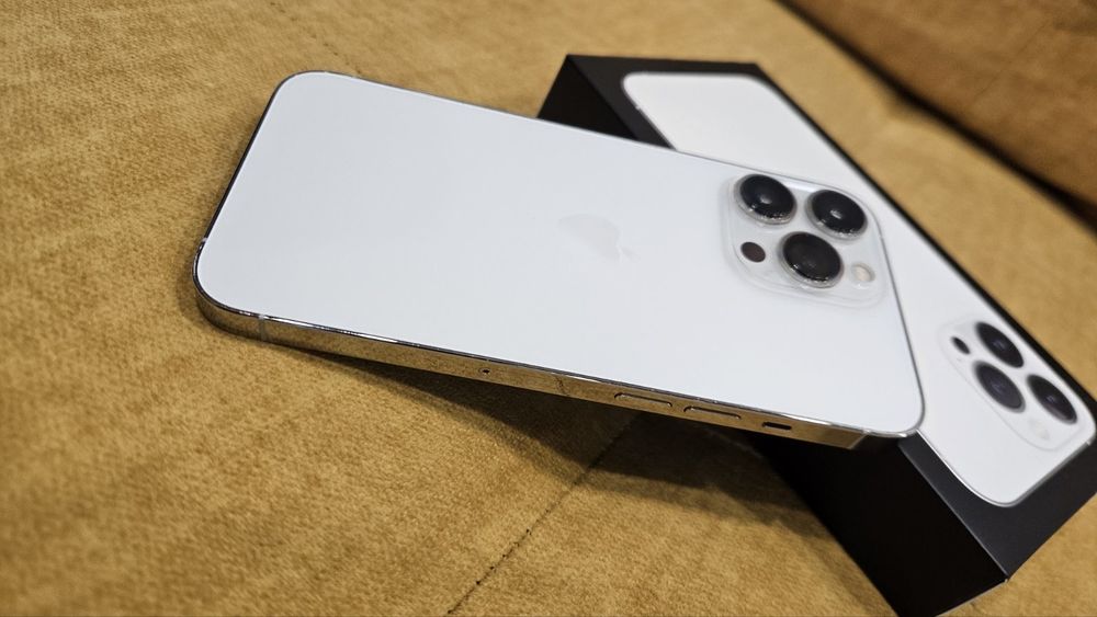 IPHONE  13  PRO -  В отлично състояние!
