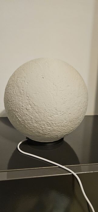Luna ( moon ] printata cu iluminare led