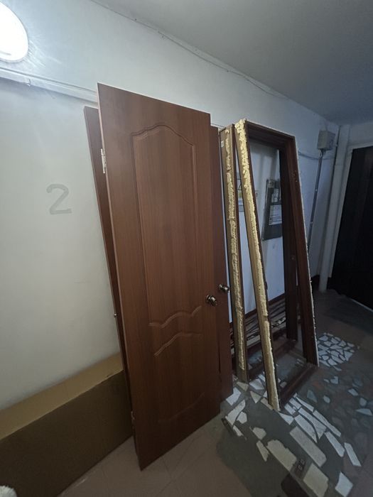 Двери целые     .