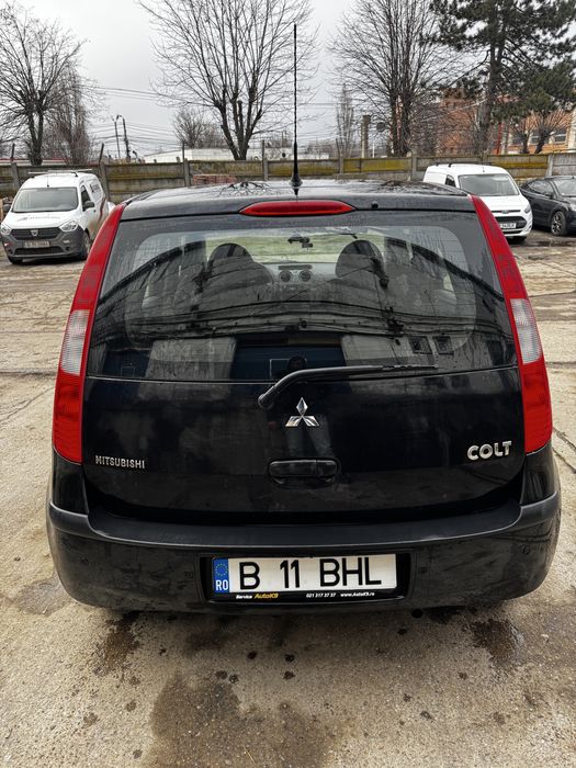 Mitsubishi colt