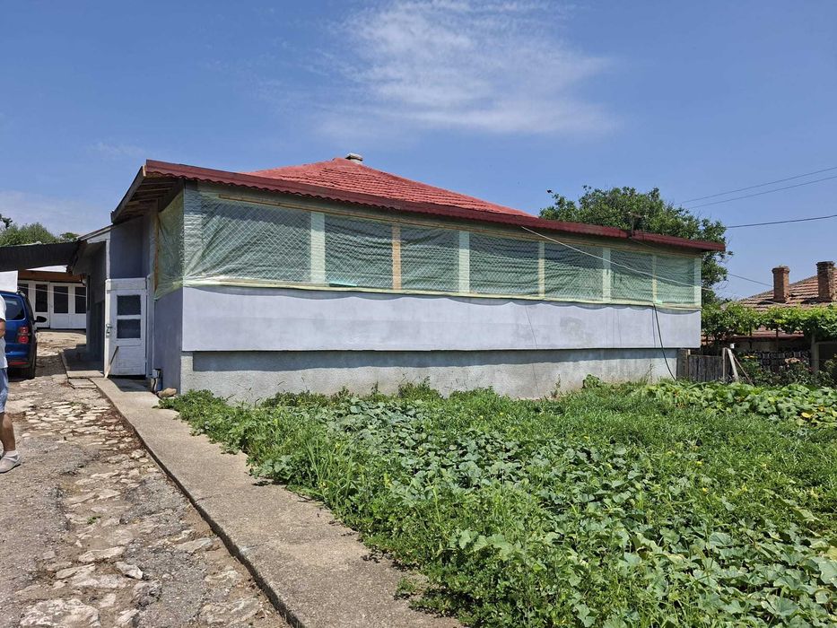 Продавам  каща в село  Сребърна