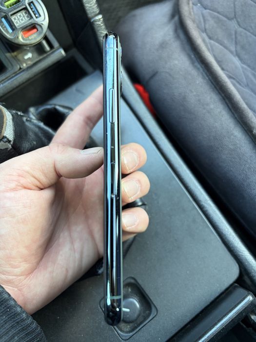 Продам Iphone 11 pro