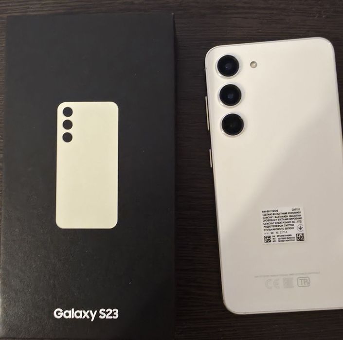 Продам samsung s23 самсунг с23