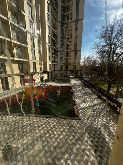 Продается Максим Горкий метро 2 х ком под ключ