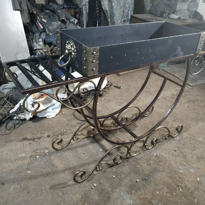 Мангал с ковкой 1м длина