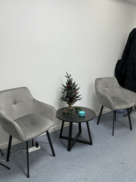 Кушетка в аренду в центре города