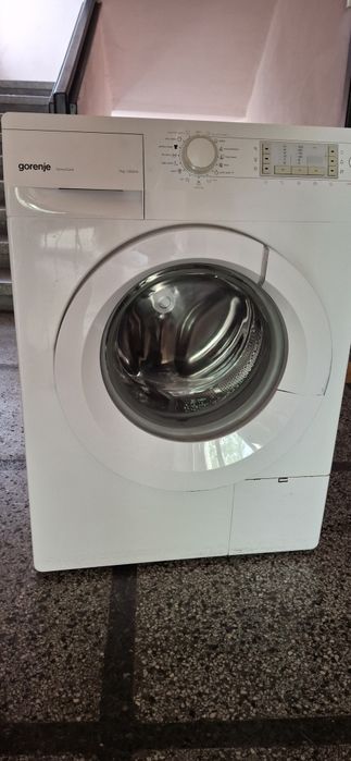 Пералня Gorenje 7 kg.с повредена вратичка