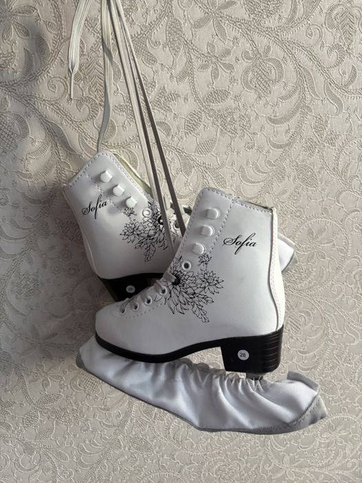 Продам коньки детские