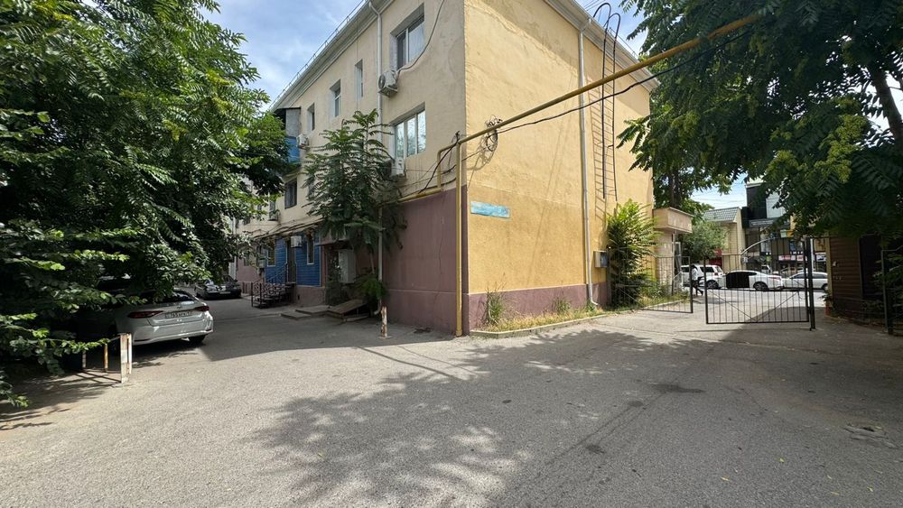 Продам офис 100 квм Байтурсынова 9 центр