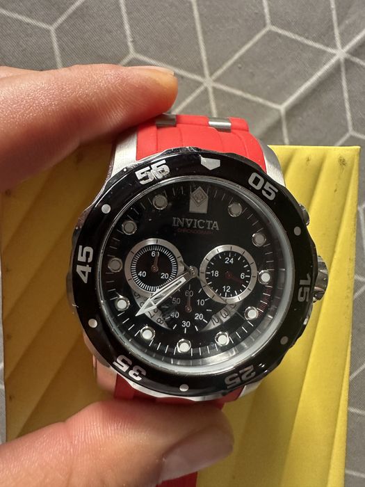 Часовник INVICTA Pro Diver 34009