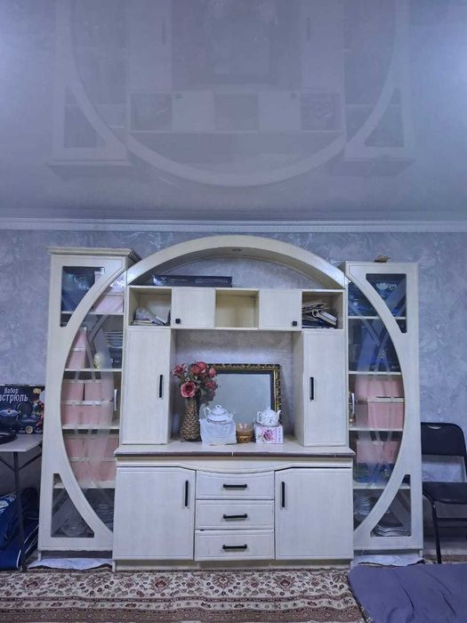 Стенка горка для посуды