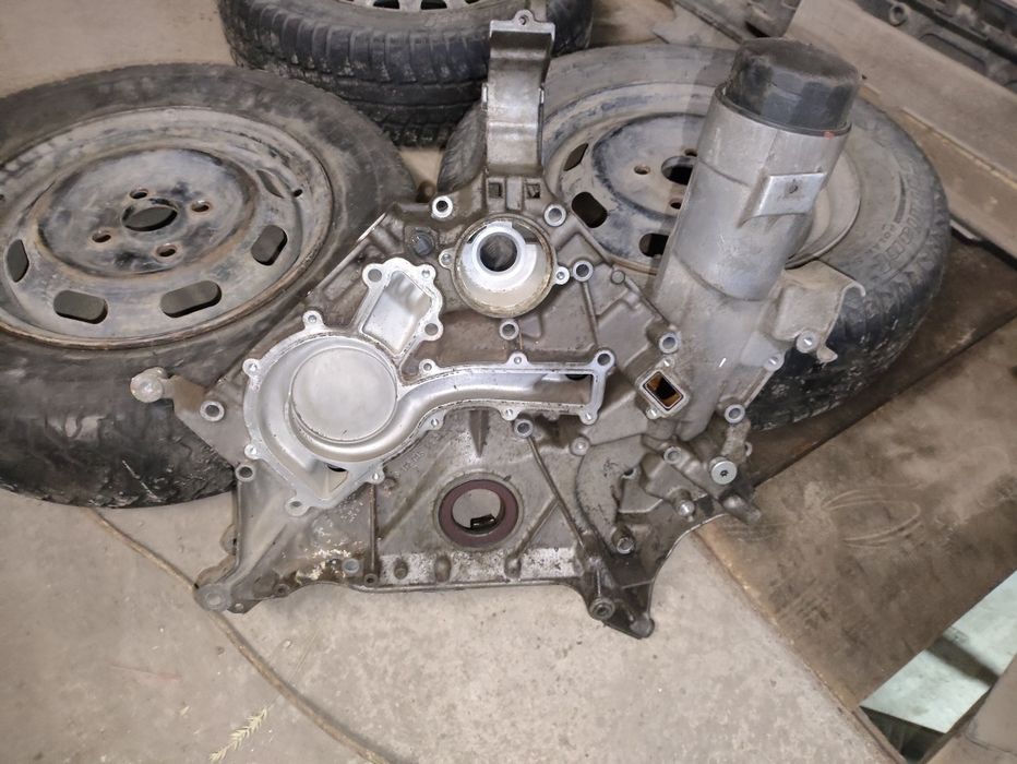 Запчасти Мерседес.