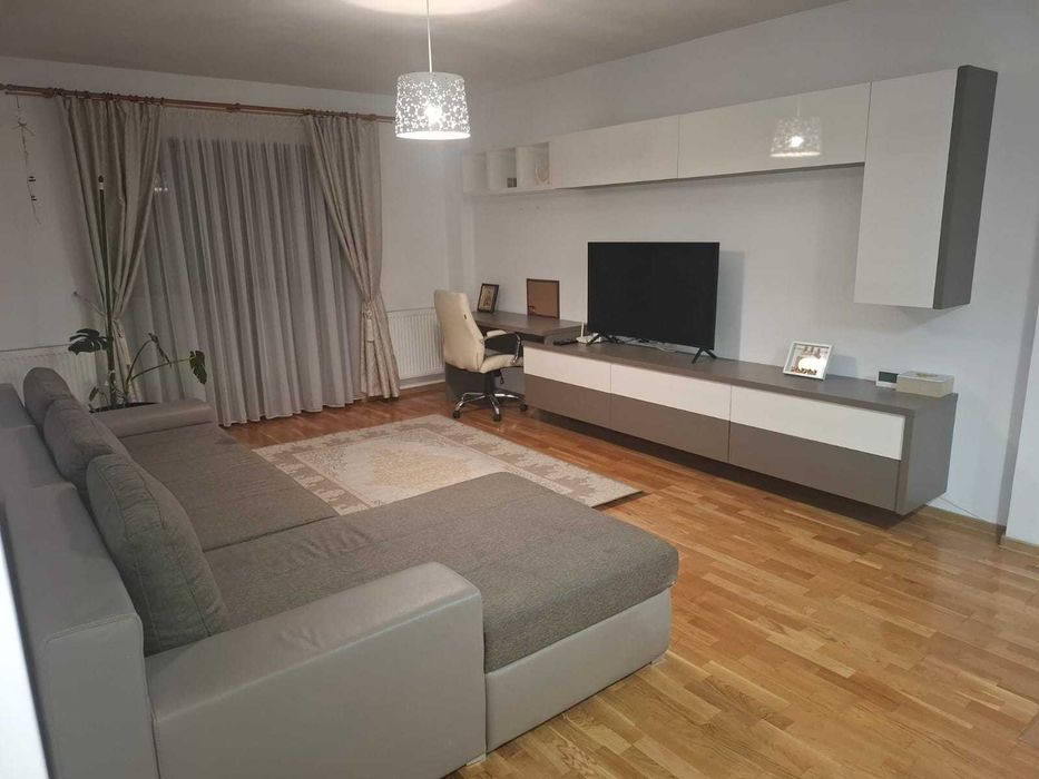 Vând apartament