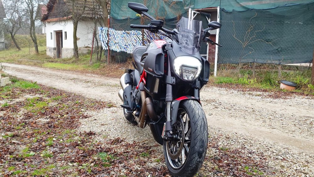 Ducati Diavel Carbon 2015